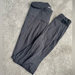 High waisted leggings